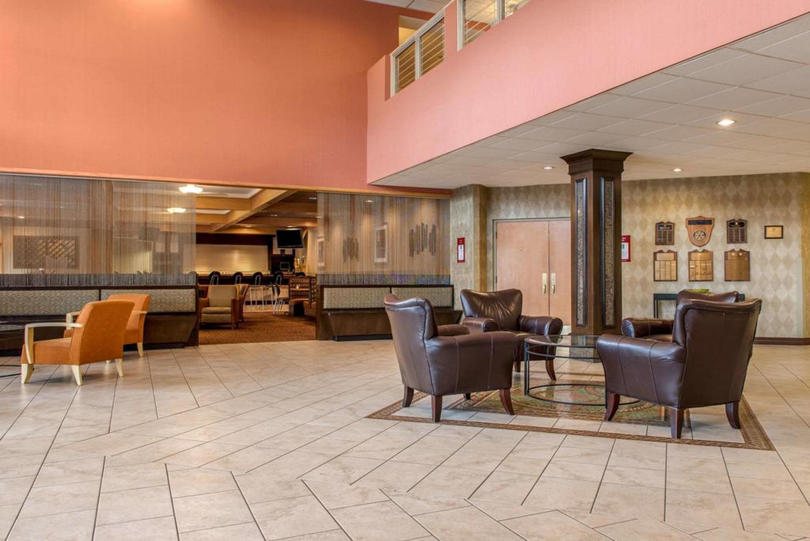 Quality Hotel Conference Center Cincinnati Блу-Аш Екстер'єр фото
