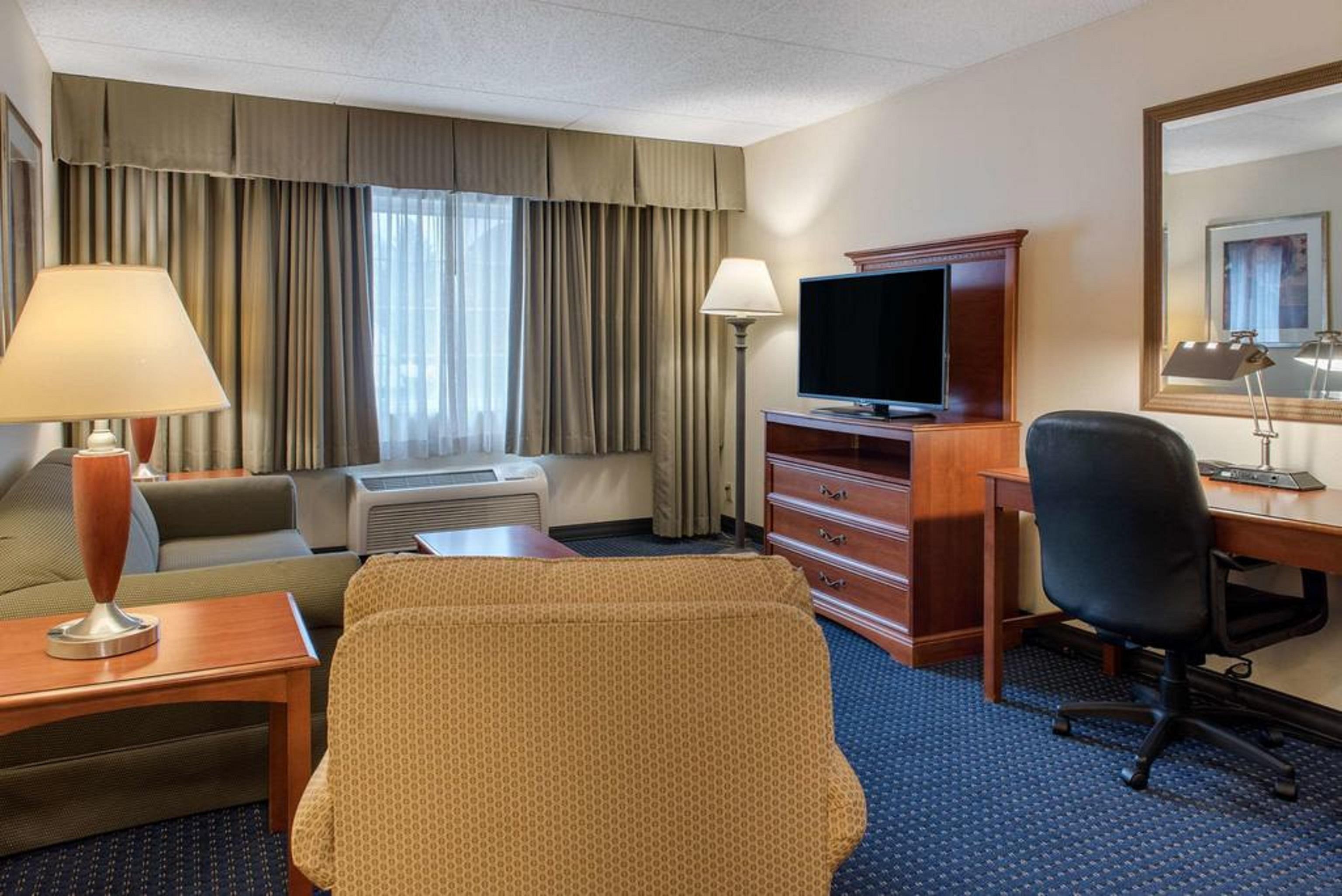 Quality Hotel Conference Center Cincinnati Блу-Аш Екстер'єр фото