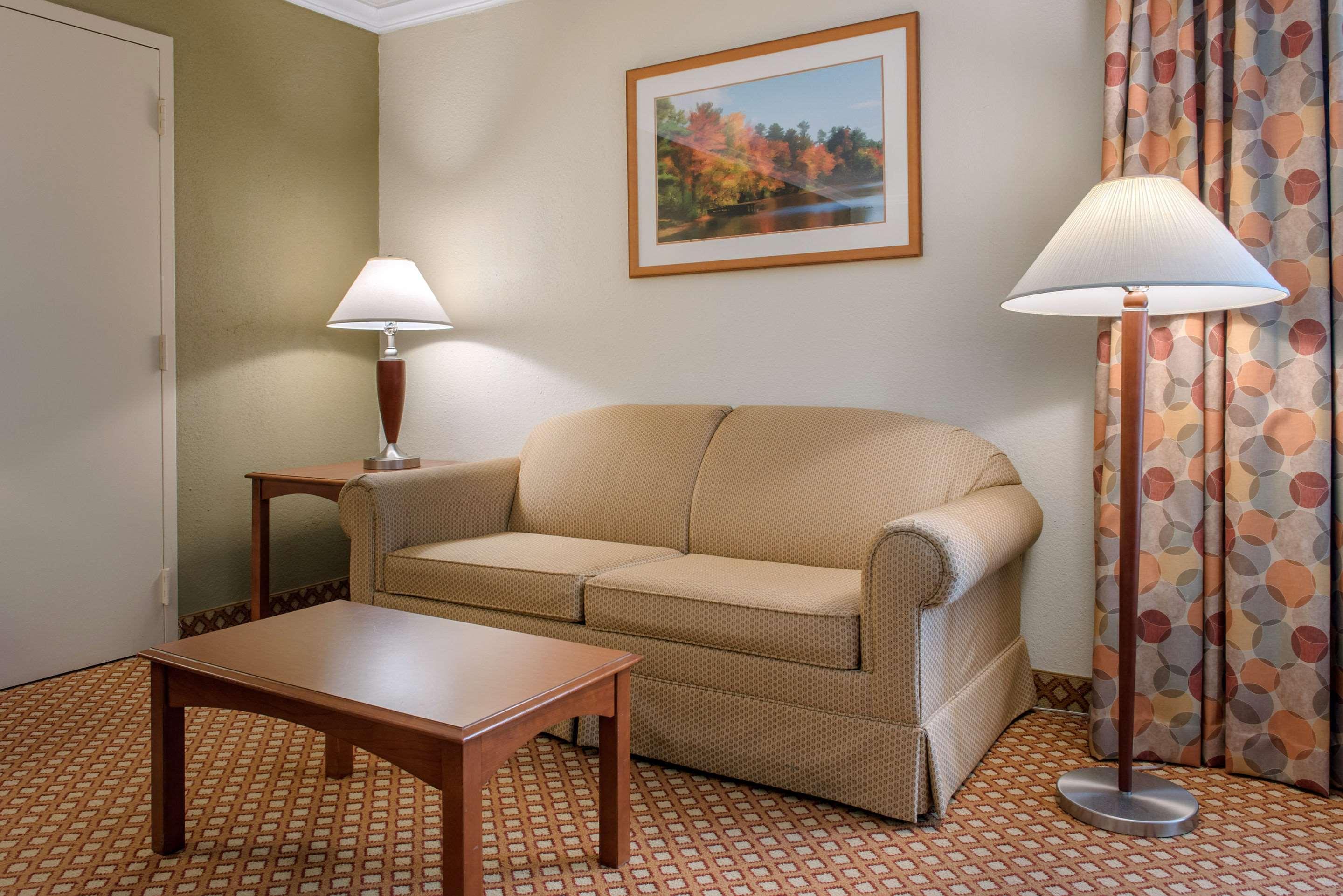 Quality Hotel Conference Center Cincinnati Блу-Аш Екстер'єр фото