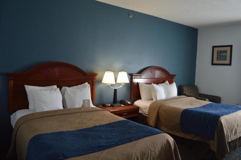 Quality Hotel Conference Center Cincinnati Блу-Аш Екстер'єр фото
