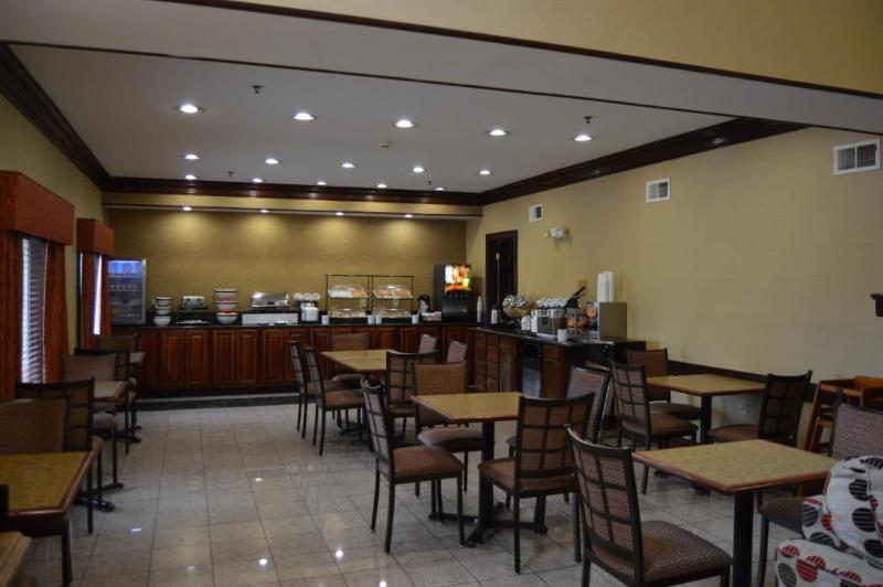 Quality Hotel Conference Center Cincinnati Блу-Аш Екстер'єр фото